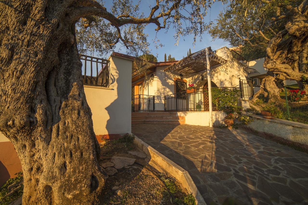 Millenovecento Apartman Tivoli Kültér fotó