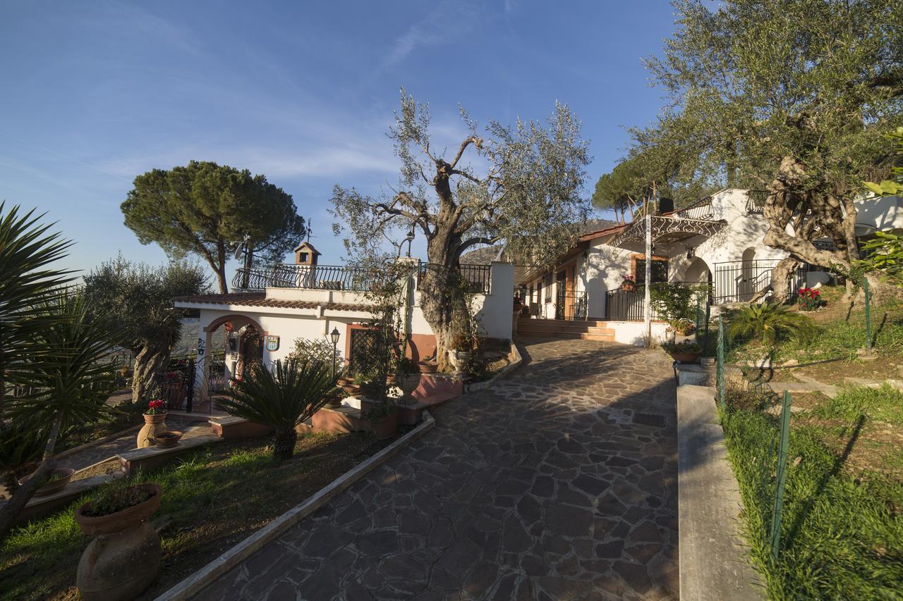 Millenovecento Apartman Tivoli Kültér fotó